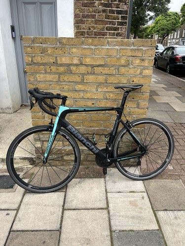 Bianchia aria 2020 - carbon, road